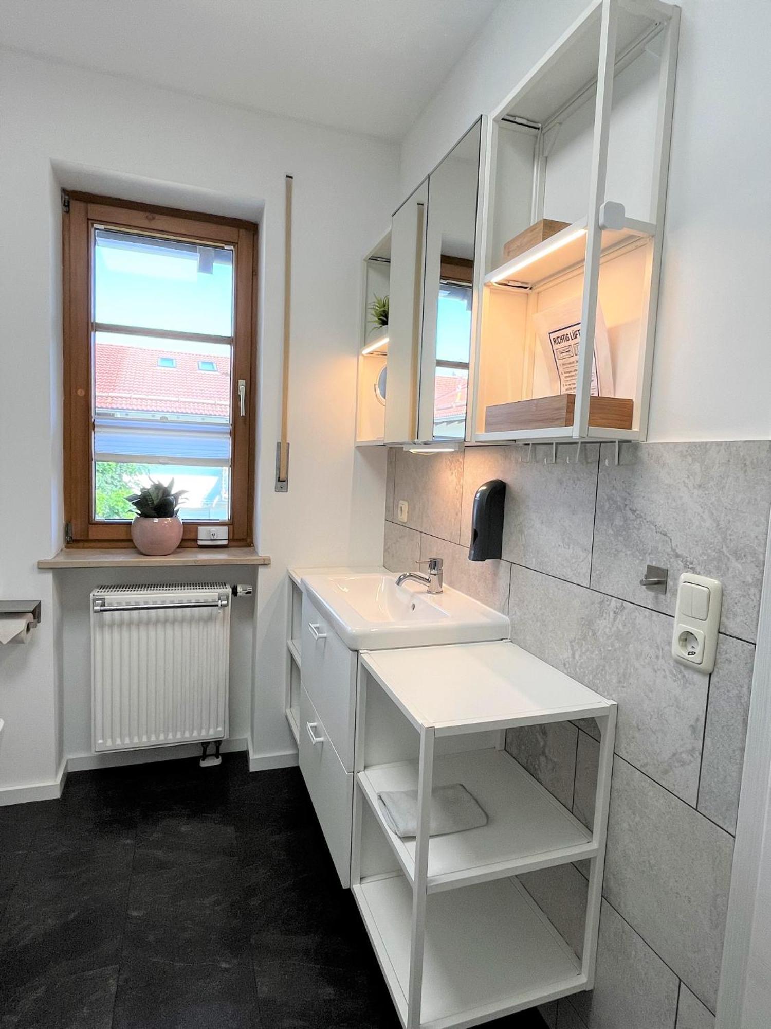 Apartment Wohlfuehlplatzl - Urgemuetlich & Ruhig Vogtareuth 外观 照片